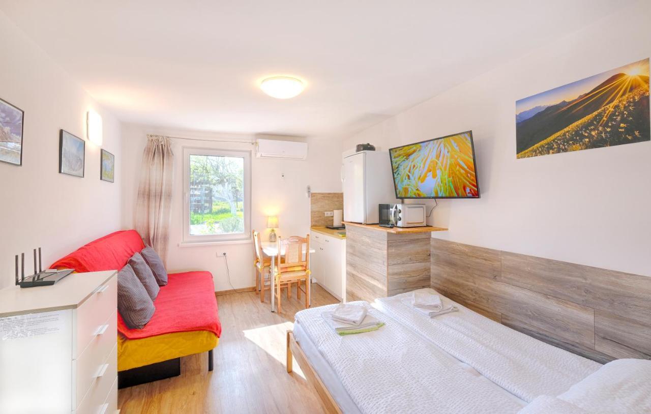 New Studio With Aircon & Free Parking Любляна Экстерьер фото